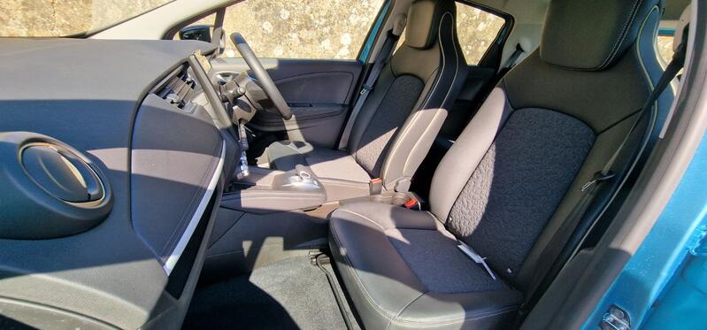 RENAULT ZOE