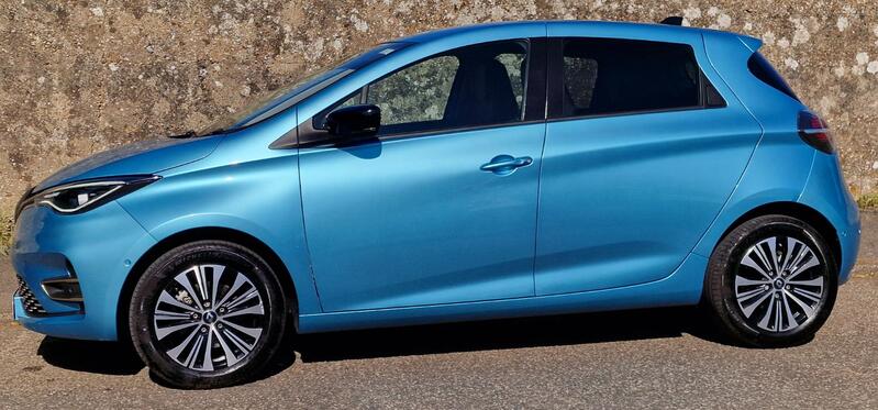 RENAULT ZOE