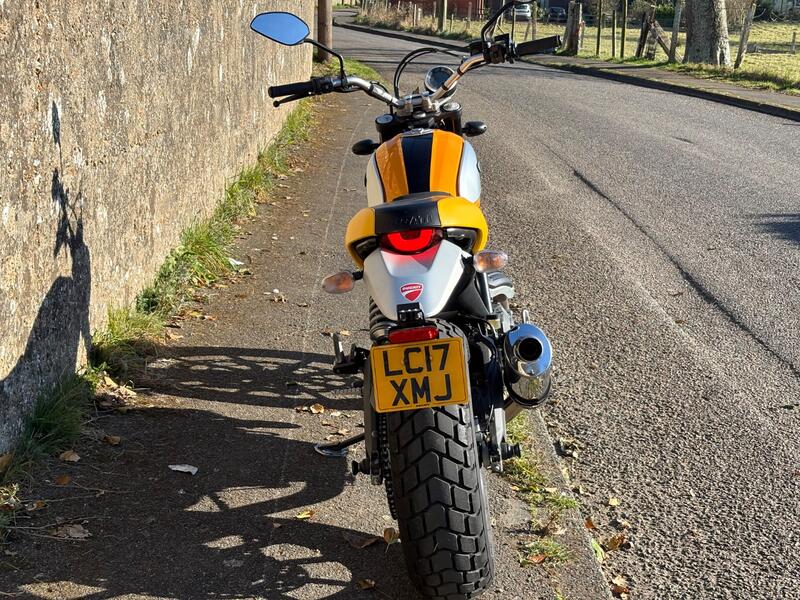 DUCATI SCRAMBLER 800