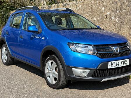 DACIA SANDERO STEPWAY 1.5 Stepway Laureate dCi 90