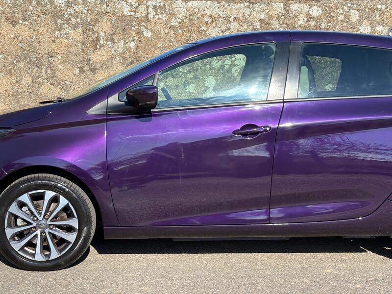RENAULT ZOE