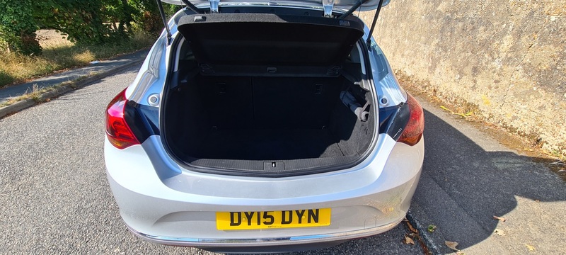 VAUXHALL ASTRA