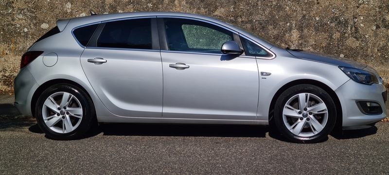 VAUXHALL ASTRA