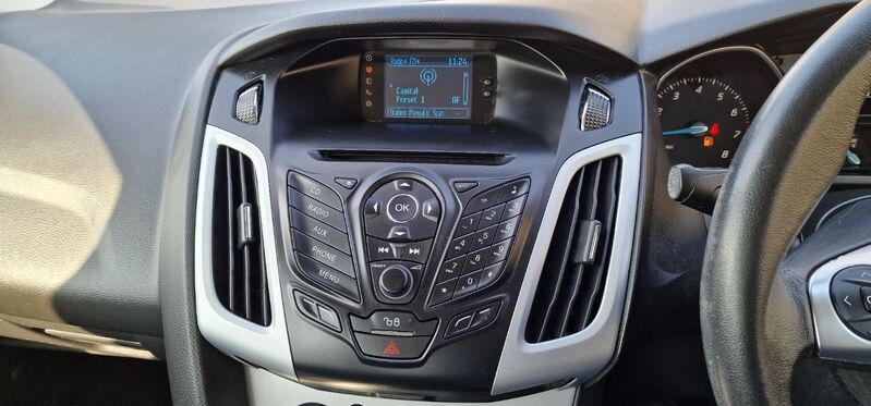 FORD FOCUS