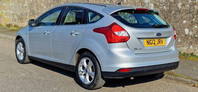 FORD FOCUS