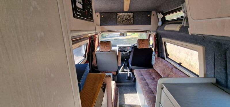 VOLKSWAGEN TRANSPORTER