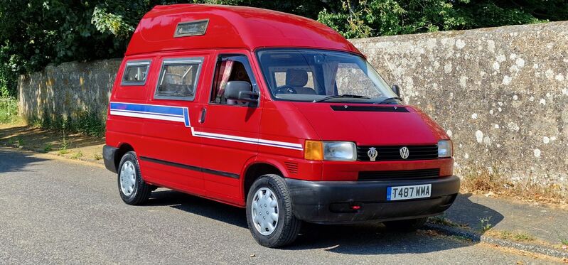 VOLKSWAGEN TRANSPORTER
